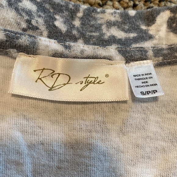 Puffed shoulder shirt - Picture 6 of 7